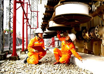 Truyền tải điện Tây Bắc tổ chức kiểm tra, rà soát lưới điện đảm bảo cung cấp điện phục vụ lễ giỗ tổ Hùng Vương, ngày lễ 30/4, 01/5 năm 2023